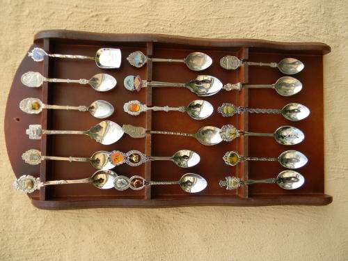 18 spoons mixed with free rack